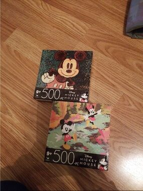 Disney Mickey Mouse Puzzle Set - Black, White, Pink, Yellow, Green